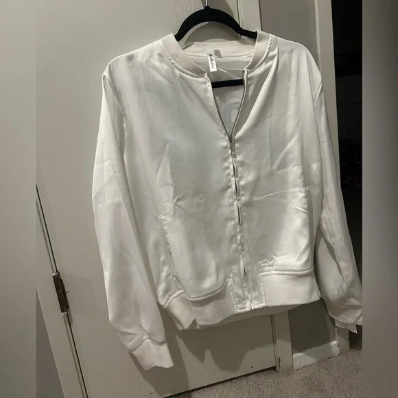 Bride jacket - Picture 3 of 3